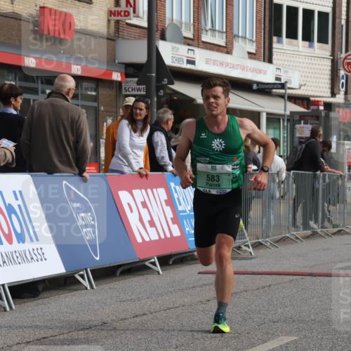 15.09.2024 - PSD Bank Halbmarathon Michael Strokosch http://msf.ph/oto/7081631 15.09.2024 11:18:01 Ziel 418, 583, 863, 1077 meine-sportfotos.de