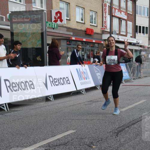 15.09.2024 - PSD Bank Halbmarathon Michael Strokosch http://msf.ph/oto/7081633 15.09.2024 12:26:59 Ziel 2113, 2812, 3249, 3490 meine-sportfotos.de