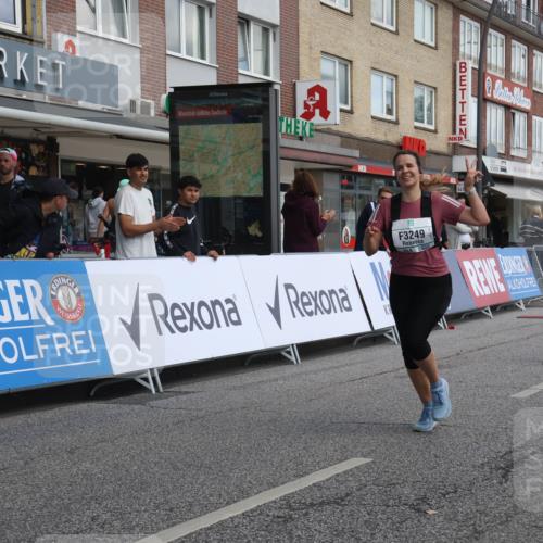 15.09.2024 - PSD Bank Halbmarathon Michael Strokosch http://msf.ph/oto/7081642 15.09.2024 12:27:00 Ziel 2113, 2812, 3249, 3490 meine-sportfotos.de