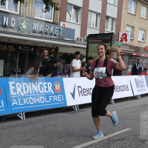 15.09.2024 - PSD Bank Halbmarathon Michael Strokosch http://msf.ph/oto/7081650 15.09.2024 12:27:00 Ziel 2113, 2812, 3249, 3490 meine-sportfotos.de