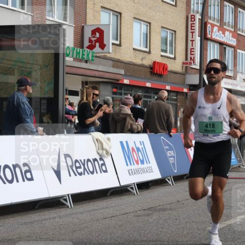 15.09.2024 - PSD Bank Halbmarathon Michael Strokosch http://msf.ph/oto/7081668 15.09.2024 11:18:05 Ziel 418, 582, 583, 863, 1077, 2614 meine-sportfotos.de