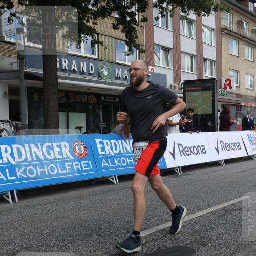 15.09.2024 - PSD Bank Halbmarathon Michael Strokosch http://msf.ph/oto/7081674 15.09.2024 12:27:02 Ziel 2113, 2812, 3249, 3490 meine-sportfotos.de