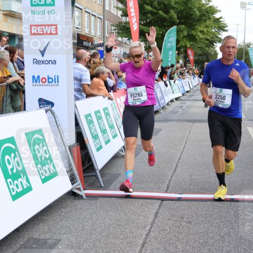 15.09.2024 - PSD Bank Halbmarathon Strokosch-Dieckow http://msf.ph/oto/7081678 15.09.2024 12:25:54 Ziel 1153, 1841, 2239, 2250, 2386, 2442, 3283 meine-sportfotos.de