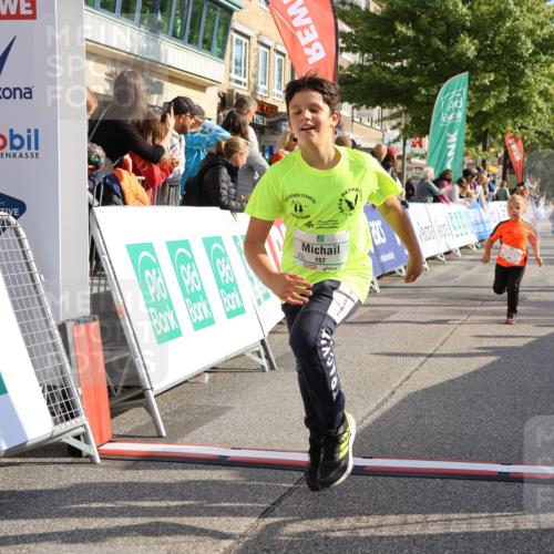15.09.2024 - PSD Bank Halbmarathon Strokosch-Dieckow http://msf.ph/oto/7081683 15.09.2024 10:32:40 Ziel 40, 68, 148, 157, 193, 280, 301 meine-sportfotos.de
