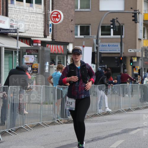 15.09.2024 - PSD Bank Halbmarathon Michael Strokosch http://msf.ph/oto/7081684 15.09.2024 12:27:05 Ziel 2113, 2812, 3249 meine-sportfotos.de