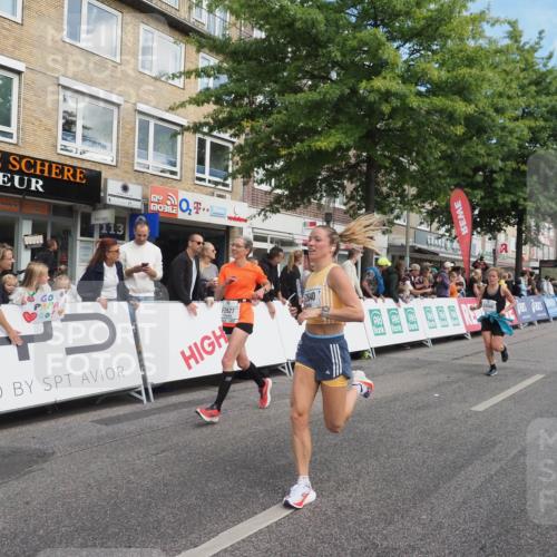 15.09.2024 - PSD Bank Halbmarathon Miley Keyser http://msf.ph/oto/7081685 15.09.2024 11:40:23 Ziel 721, 931, 1081, 1113, 1161, 1340, 1352, 1403, 1430, 1471, 1600, 2486, 2611, 2627, 2640, 3549 meine-sportfotos.de