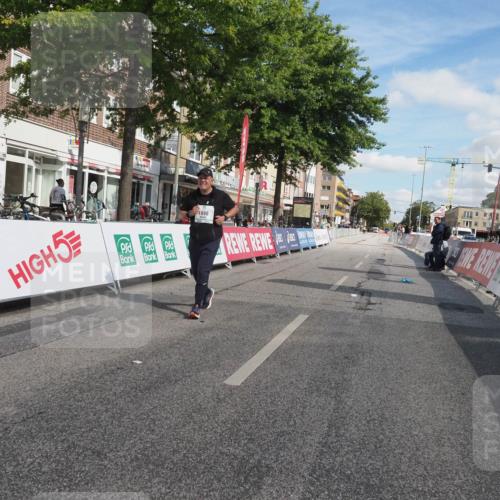 15.09.2024 - PSD Bank Halbmarathon Miley Keyser http://msf.ph/oto/7081710 15.09.2024 13:04:35 Ziel 1898 meine-sportfotos.de