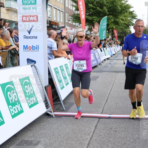 15.09.2024 - PSD Bank Halbmarathon Strokosch-Dieckow http://msf.ph/oto/7081717 15.09.2024 12:25:55 Ziel 1153, 1841, 2250, 2386, 2442, 3283 meine-sportfotos.de