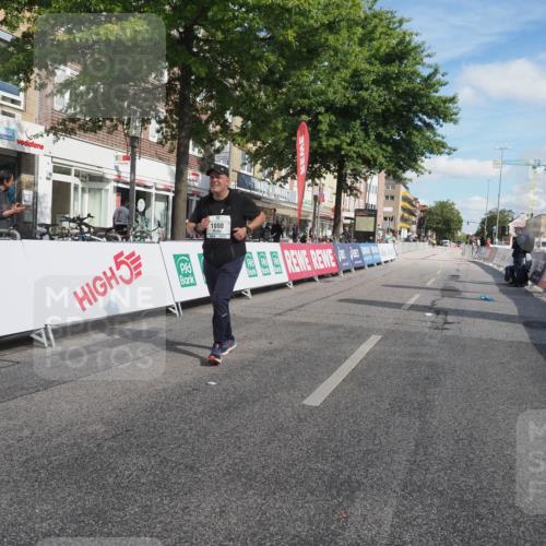 15.09.2024 - PSD Bank Halbmarathon Miley Keyser http://msf.ph/oto/7081720 15.09.2024 13:04:36 Ziel 1898 meine-sportfotos.de