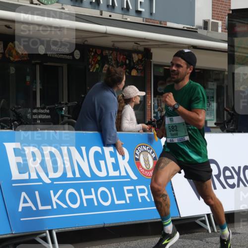 15.09.2024 - PSD Bank Halbmarathon Michael Strokosch http://msf.ph/oto/7081731 15.09.2024 11:18:12 Ziel 418, 582, 583, 1006, 1073, 2614 meine-sportfotos.de