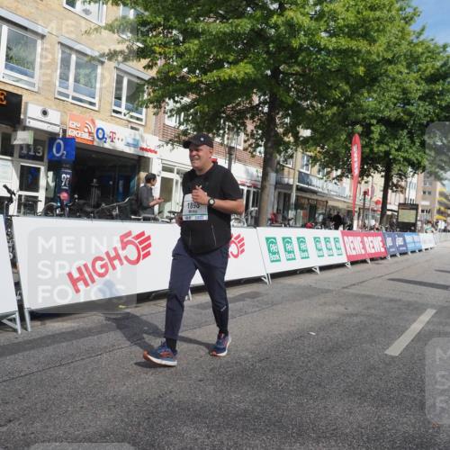 15.09.2024 - PSD Bank Halbmarathon Miley Keyser http://msf.ph/oto/7081732 15.09.2024 13:04:37 Ziel 1898 meine-sportfotos.de