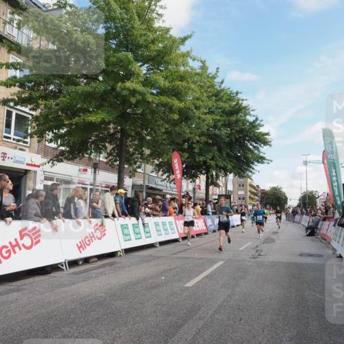 15.09.2024 - PSD Bank Halbmarathon Miley Keyser http://msf.ph/oto/7081735 15.09.2024 11:40:28 Ziel 721, 1113, 1161, 1352, 1403, 1425, 1430, 1471, 1509, 1600, 2486, 2611, 2627, 2640, 3549 meine-sportfotos.de