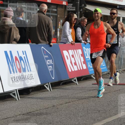 15.09.2024 - PSD Bank Halbmarathon Michael Strokosch http://msf.ph/oto/7081742 15.09.2024 11:18:16 Ziel 418, 521, 582, 617, 1006, 1073, 2614 meine-sportfotos.de