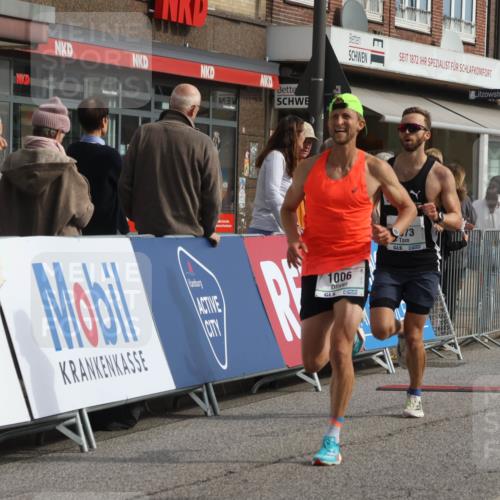 15.09.2024 - PSD Bank Halbmarathon Michael Strokosch http://msf.ph/oto/7081746 15.09.2024 11:18:16 Ziel 418, 521, 582, 617, 1006, 1073, 2614 meine-sportfotos.de