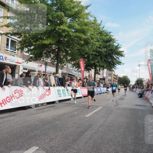 15.09.2024 - PSD Bank Halbmarathon Miley Keyser http://msf.ph/oto/7081760 15.09.2024 11:40:29 Ziel 721, 1113, 1161, 1352, 1403, 1425, 1430, 1471, 1509, 2486, 2490, 2611, 2627, 2640, 3549 meine-sportfotos.de