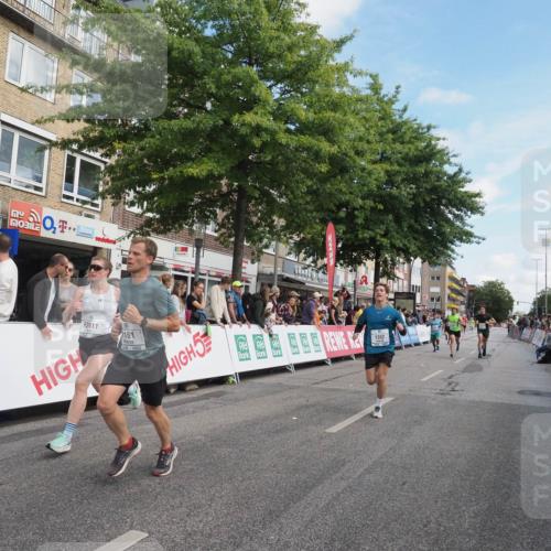 15.09.2024 - PSD Bank Halbmarathon Miley Keyser http://msf.ph/oto/7081782 15.09.2024 11:40:30 Ziel 721, 1113, 1161, 1352, 1403, 1425, 1430, 1471, 1509, 2486, 2490, 2611, 2627, 2640, 3549 meine-sportfotos.de