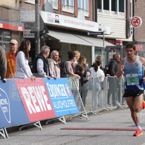 15.09.2024 - PSD Bank Halbmarathon Michael Strokosch http://msf.ph/oto/7081804 15.09.2024 11:18:21 Ziel 521, 582, 617, 639, 868, 1006, 1073, 2614 meine-sportfotos.de