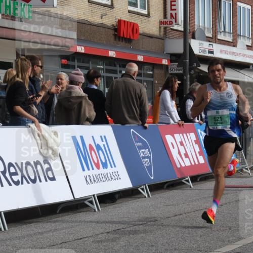 15.09.2024 - PSD Bank Halbmarathon Michael Strokosch http://msf.ph/oto/7081825 15.09.2024 11:18:22 Ziel 521, 582, 617, 639, 868, 1006, 1073, 2614 meine-sportfotos.de