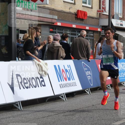 15.09.2024 - PSD Bank Halbmarathon Michael Strokosch http://msf.ph/oto/7081829 15.09.2024 11:18:22 Ziel 521, 582, 617, 639, 868, 1006, 1073, 2614 meine-sportfotos.de