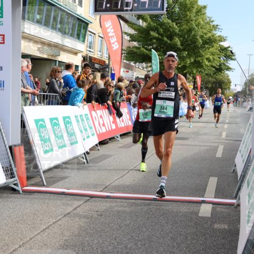 15.09.2024 - PSD Bank Halbmarathon Strokosch-Dieckow http://msf.ph/oto/7081840 15.09.2024 11:14:38 Ziel 406, 417, 540, 544, 564, 568, 589, 613, 848 meine-sportfotos.de