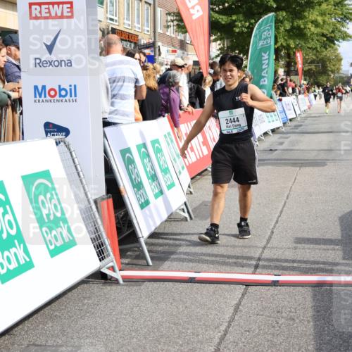 15.09.2024 - PSD Bank Halbmarathon Strokosch-Dieckow http://msf.ph/oto/7081842 15.09.2024 12:35:19 Ziel 2438, 2444, 3151, 3273, 3485 meine-sportfotos.de