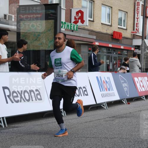 15.09.2024 - PSD Bank Halbmarathon Michael Strokosch http://msf.ph/oto/7081849 15.09.2024 12:27:23 Ziel 2114, 2156, 2309, 2528, 3288 meine-sportfotos.de