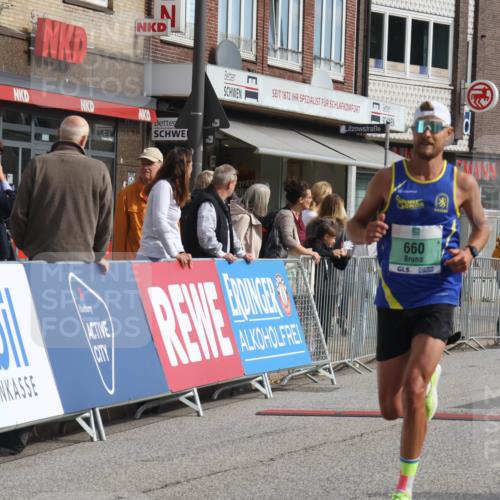 15.09.2024 - PSD Bank Halbmarathon Michael Strokosch http://msf.ph/oto/7081901 15.09.2024 11:18:38 Ziel 639, 660 meine-sportfotos.de