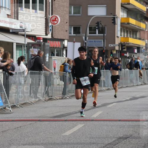 15.09.2024 - PSD Bank Halbmarathon Michael Strokosch http://msf.ph/oto/7081929 15.09.2024 11:18:45 Ziel 420, 660, 1085 meine-sportfotos.de