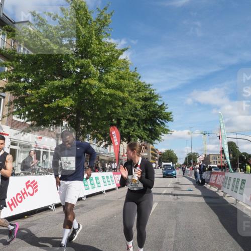 15.09.2024 - PSD Bank Halbmarathon Miley Keyser http://msf.ph/oto/7081935 15.09.2024 13:05:34 Ziel 2246, 3457 meine-sportfotos.de