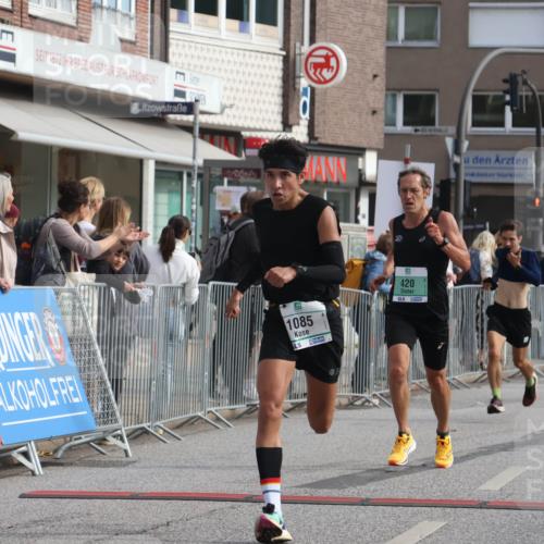 15.09.2024 - PSD Bank Halbmarathon Michael Strokosch http://msf.ph/oto/7081942 15.09.2024 11:18:46 Ziel 420, 660, 849, 1085 meine-sportfotos.de
