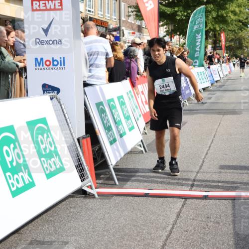 15.09.2024 - PSD Bank Halbmarathon Strokosch-Dieckow http://msf.ph/oto/7081945 15.09.2024 12:35:19 Ziel 2438, 2444, 3151, 3273, 3485 meine-sportfotos.de