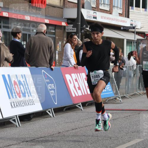 15.09.2024 - PSD Bank Halbmarathon Michael Strokosch http://msf.ph/oto/7081958 15.09.2024 11:18:47 Ziel 420, 584, 660, 849, 1085 meine-sportfotos.de