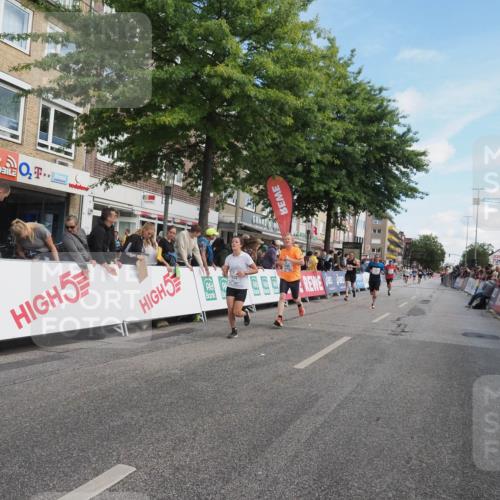 15.09.2024 - PSD Bank Halbmarathon Miley Keyser http://msf.ph/oto/7081983 15.09.2024 11:40:51 Ziel 1040, 1108, 1245, 1293, 1330, 2490, 2633 meine-sportfotos.de