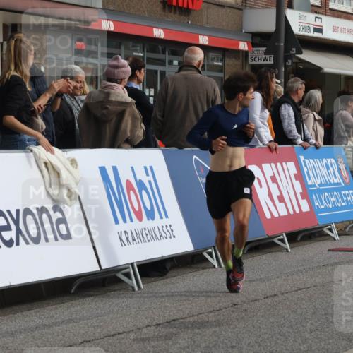 15.09.2024 - PSD Bank Halbmarathon Michael Strokosch http://msf.ph/oto/7081998 15.09.2024 11:18:50 Ziel 420, 584, 660, 849, 866, 1066, 1085 meine-sportfotos.de
