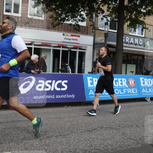 15.09.2024 - PSD Bank Halbmarathon Michael Strokosch http://msf.ph/oto/7082005 15.09.2024 12:27:36 Ziel 2114, 2156, 2309, 2360, 3424 meine-sportfotos.de