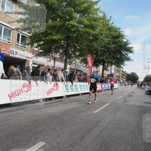 15.09.2024 - PSD Bank Halbmarathon Miley Keyser http://msf.ph/oto/7082006 15.09.2024 11:40:53 Ziel 697, 1040, 1108, 1245, 1293, 1330, 2633 meine-sportfotos.de