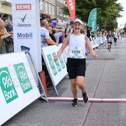 15.09.2024 - PSD Bank Halbmarathon Strokosch-Dieckow http://msf.ph/oto/7082017 15.09.2024 12:26:10 Ziel 1153, 3239, 3286 meine-sportfotos.de