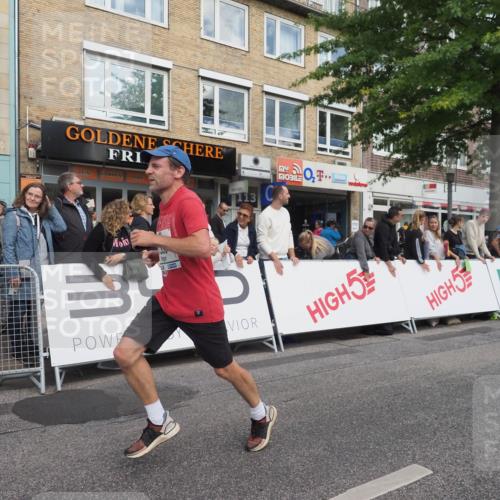 15.09.2024 - PSD Bank Halbmarathon Miley Keyser http://msf.ph/oto/7082038 15.09.2024 11:40:56 Ziel 697, 765, 1040, 1108, 1245, 1293, 1330, 1388, 2633 meine-sportfotos.de