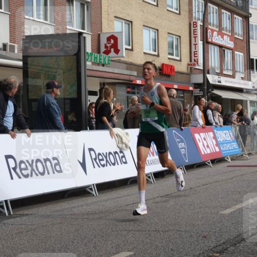 15.09.2024 - PSD Bank Halbmarathon Michael Strokosch http://msf.ph/oto/7082063 15.09.2024 11:18:55 Ziel 420, 584, 849, 866, 1066, 1085 meine-sportfotos.de