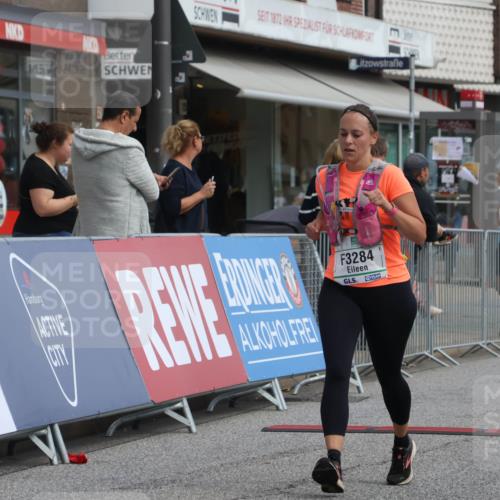 15.09.2024 - PSD Bank Halbmarathon Michael Strokosch http://msf.ph/oto/7082093 15.09.2024 12:27:47 Ziel 1858, 2360, 2420, 3284, 3424 meine-sportfotos.de