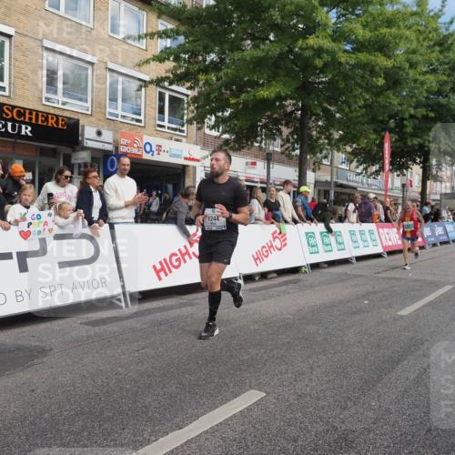 15.09.2024 - PSD Bank Halbmarathon Miley Keyser http://msf.ph/oto/7082151 15.09.2024 11:41:23 Ziel 761, 768, 934, 960, 1243, 1244, 1469, 1936, 2538 meine-sportfotos.de
