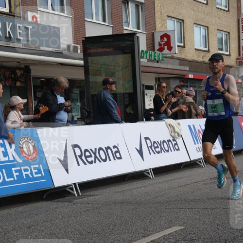 15.09.2024 - PSD Bank Halbmarathon Michael Strokosch http://msf.ph/oto/7082165 15.09.2024 11:19:10 Ziel 640, 887 meine-sportfotos.de