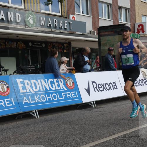 15.09.2024 - PSD Bank Halbmarathon Michael Strokosch http://msf.ph/oto/7082170 15.09.2024 11:19:10 Ziel 640, 887 meine-sportfotos.de