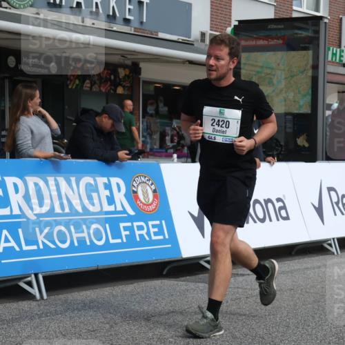 15.09.2024 - PSD Bank Halbmarathon Michael Strokosch http://msf.ph/oto/7082194 15.09.2024 12:27:53 Ziel 1858, 2322, 2420, 3073, 3284 meine-sportfotos.de