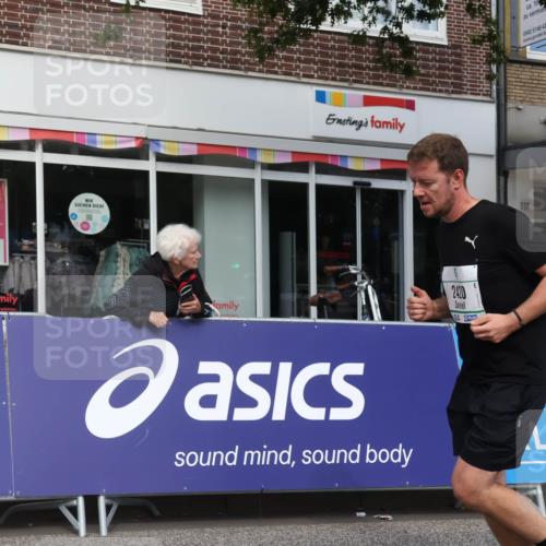 15.09.2024 - PSD Bank Halbmarathon Michael Strokosch http://msf.ph/oto/7082215 15.09.2024 12:27:54 Ziel 1858, 2322, 2420, 3073, 3284 meine-sportfotos.de