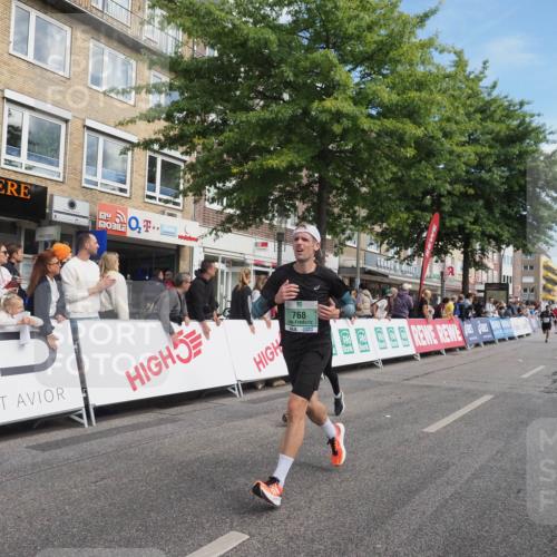 15.09.2024 - PSD Bank Halbmarathon Miley Keyser http://msf.ph/oto/7082218 15.09.2024 11:41:35 Ziel 761, 768, 934, 943, 960, 1203, 1241, 1243, 1262, 1320, 1970, 2083, 2707, 2850 meine-sportfotos.de