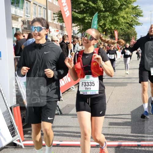 15.09.2024 - PSD Bank Halbmarathon Strokosch-Dieckow http://msf.ph/oto/7082224 15.09.2024 12:35:37 Ziel 2207, 2324, 3300, 3335, 3468 meine-sportfotos.de