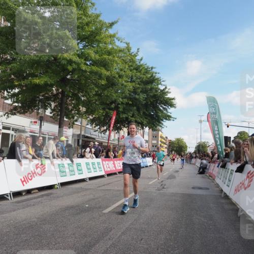 15.09.2024 - PSD Bank Halbmarathon Miley Keyser http://msf.ph/oto/7082243 15.09.2024 11:41:38 Ziel 768, 943, 960, 1183, 1203, 1241, 1243, 1260, 1262, 1320, 1970, 2083, 2707, 2850 meine-sportfotos.de