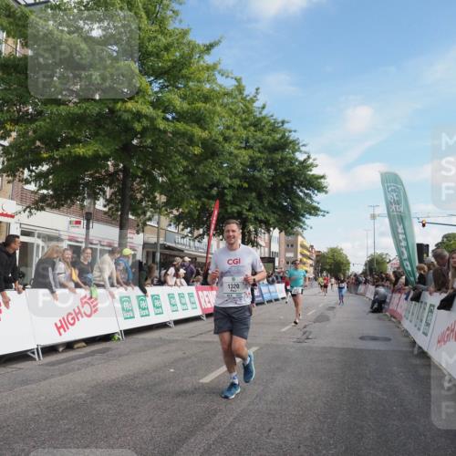 15.09.2024 - PSD Bank Halbmarathon Miley Keyser http://msf.ph/oto/7082247 15.09.2024 11:41:38 Ziel 768, 943, 960, 1183, 1203, 1241, 1243, 1260, 1262, 1320, 1970, 2083, 2707, 2850 meine-sportfotos.de