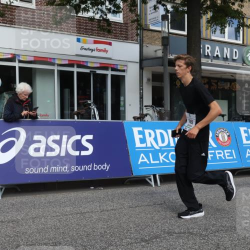 15.09.2024 - PSD Bank Halbmarathon Michael Strokosch http://msf.ph/oto/7082259 15.09.2024 12:27:58 Ziel 1858, 2322, 2420, 3073, 3284 meine-sportfotos.de